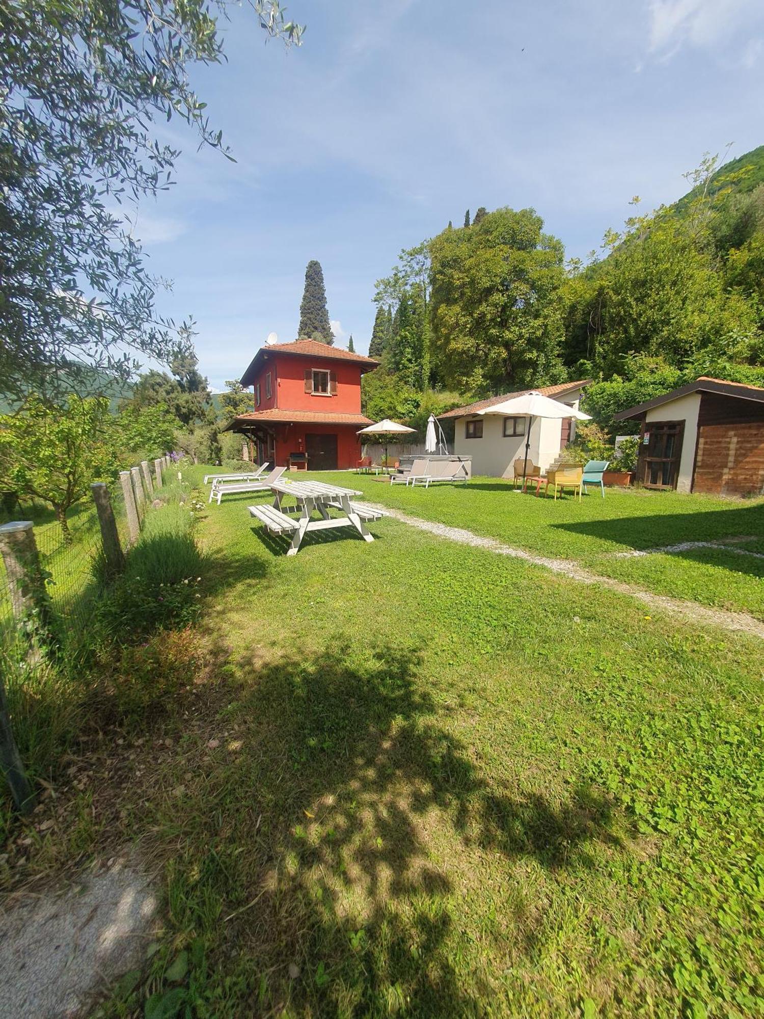Agriturismo Podere Nigriano Salò Exterior foto